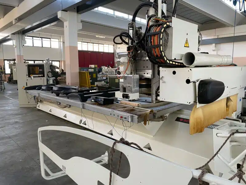 Centro di lavoro Scm Record 240 c.e. usato