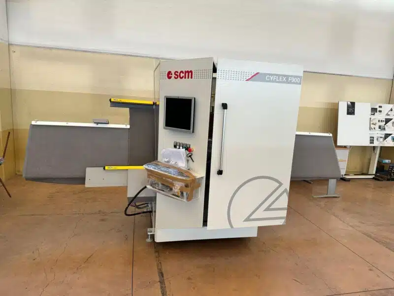 Centro di lavoro scm Cyflex 900 c.e.