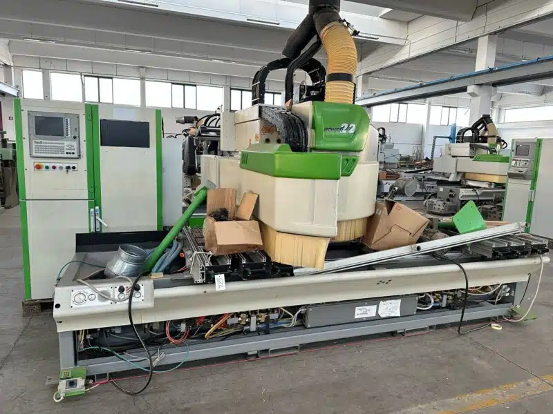 Centro di lavoro Biesse Rover 22 c.e.
