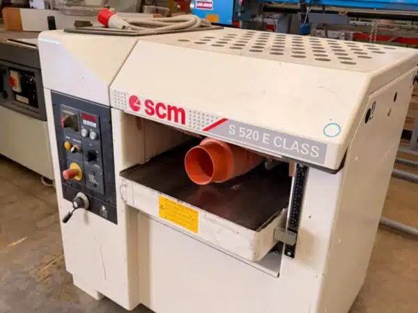 Pialla spessore Scm S520e Class c.e. usata