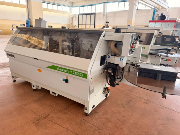 Bordatrice Biesse Akron 1320 c.e. usata con rettifiche